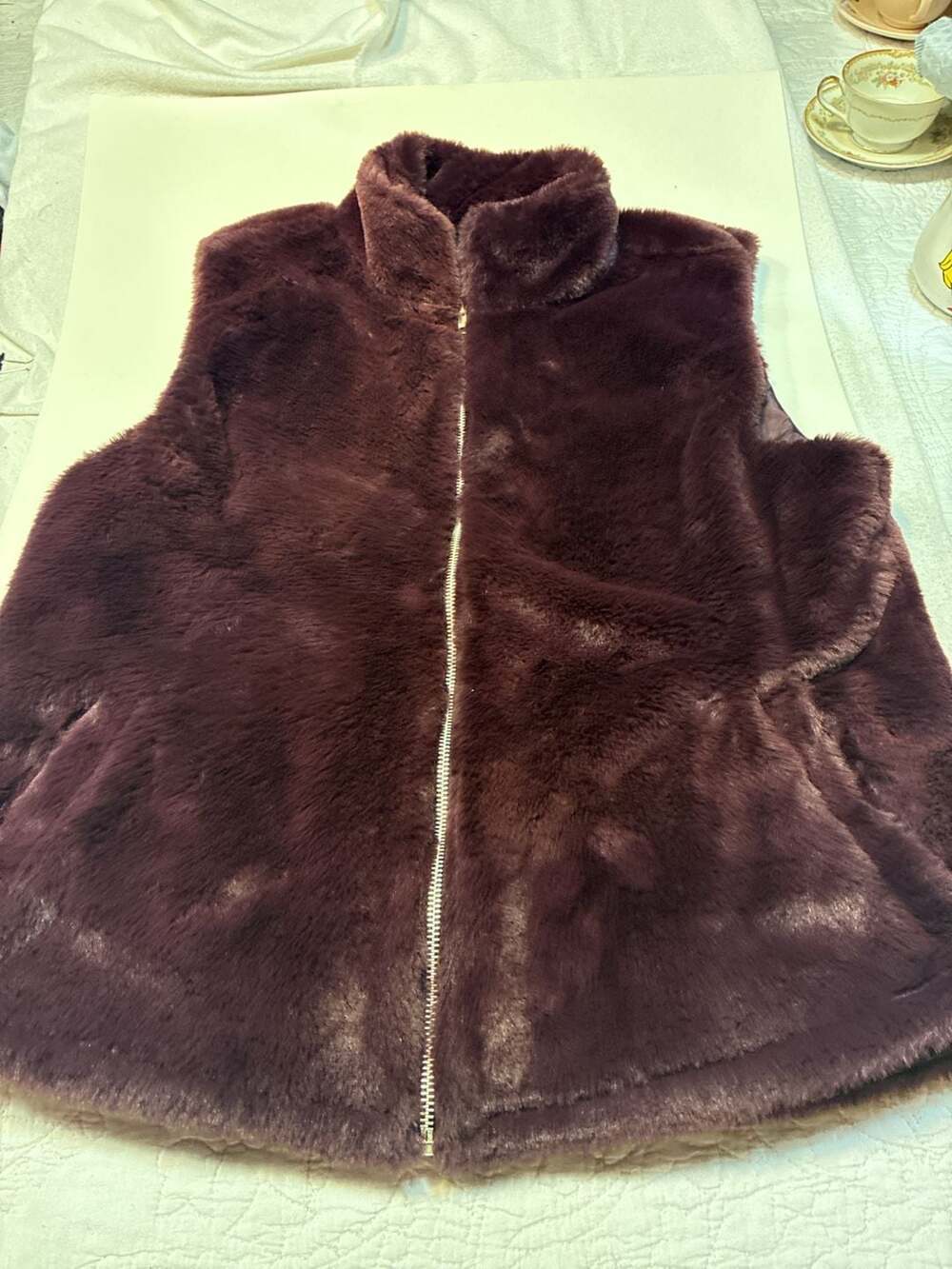 Sabrina Lauren New York Women's Burgundy Faux Fur Full Zip Vest